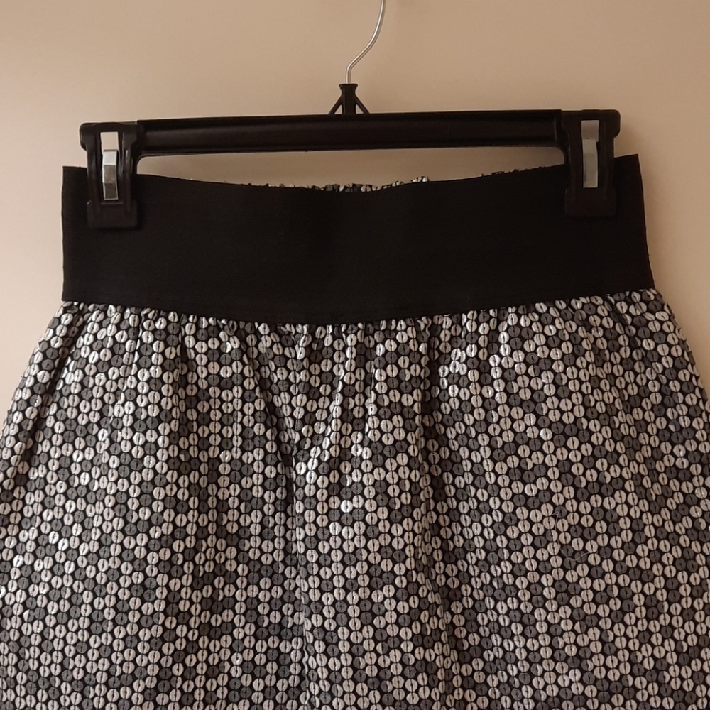 NWT, Aqua Black and Silver Metallic Skirt - Picture 6 of 9